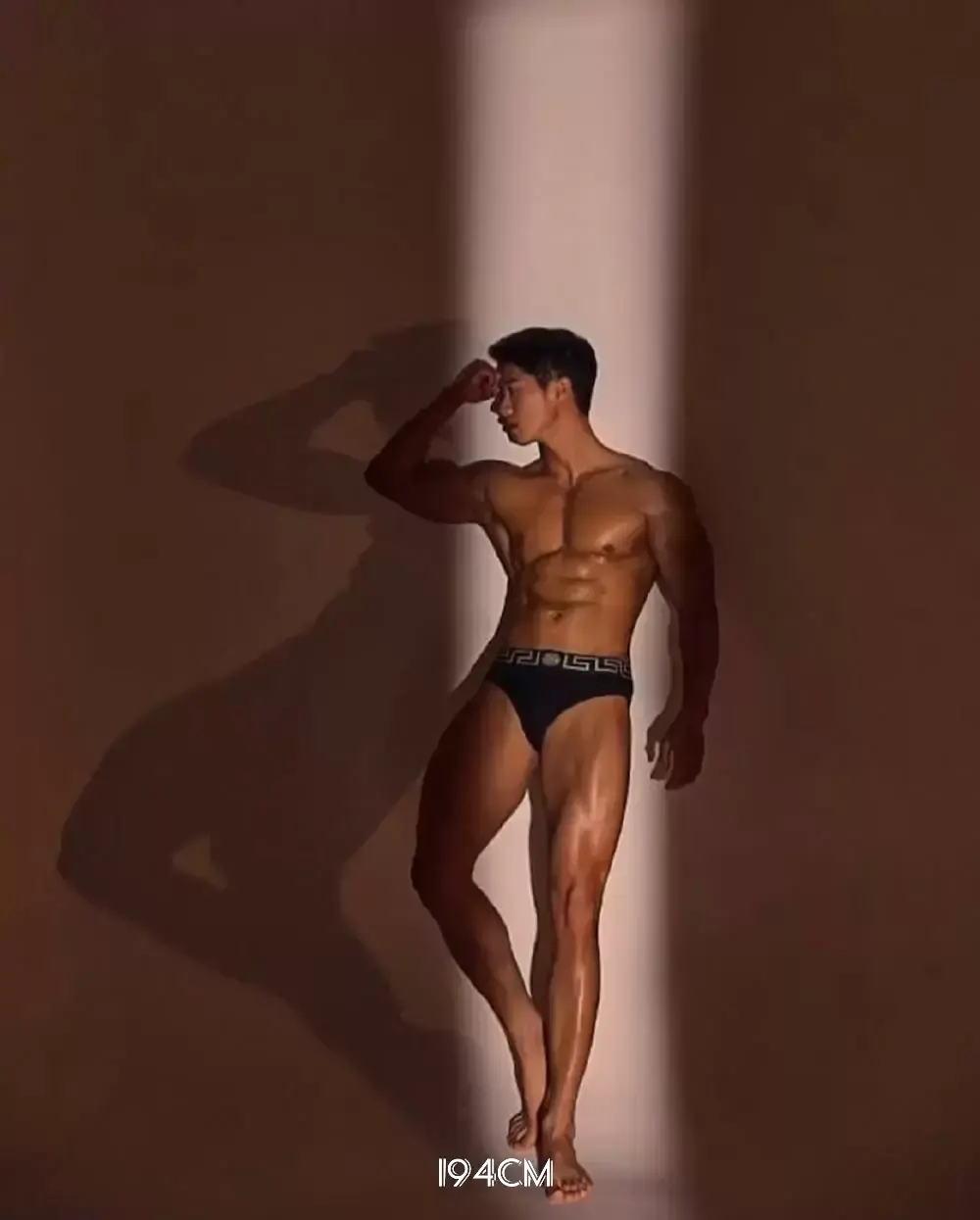 韩国健美运动员肌肉帅哥健身男模juhwanpyo